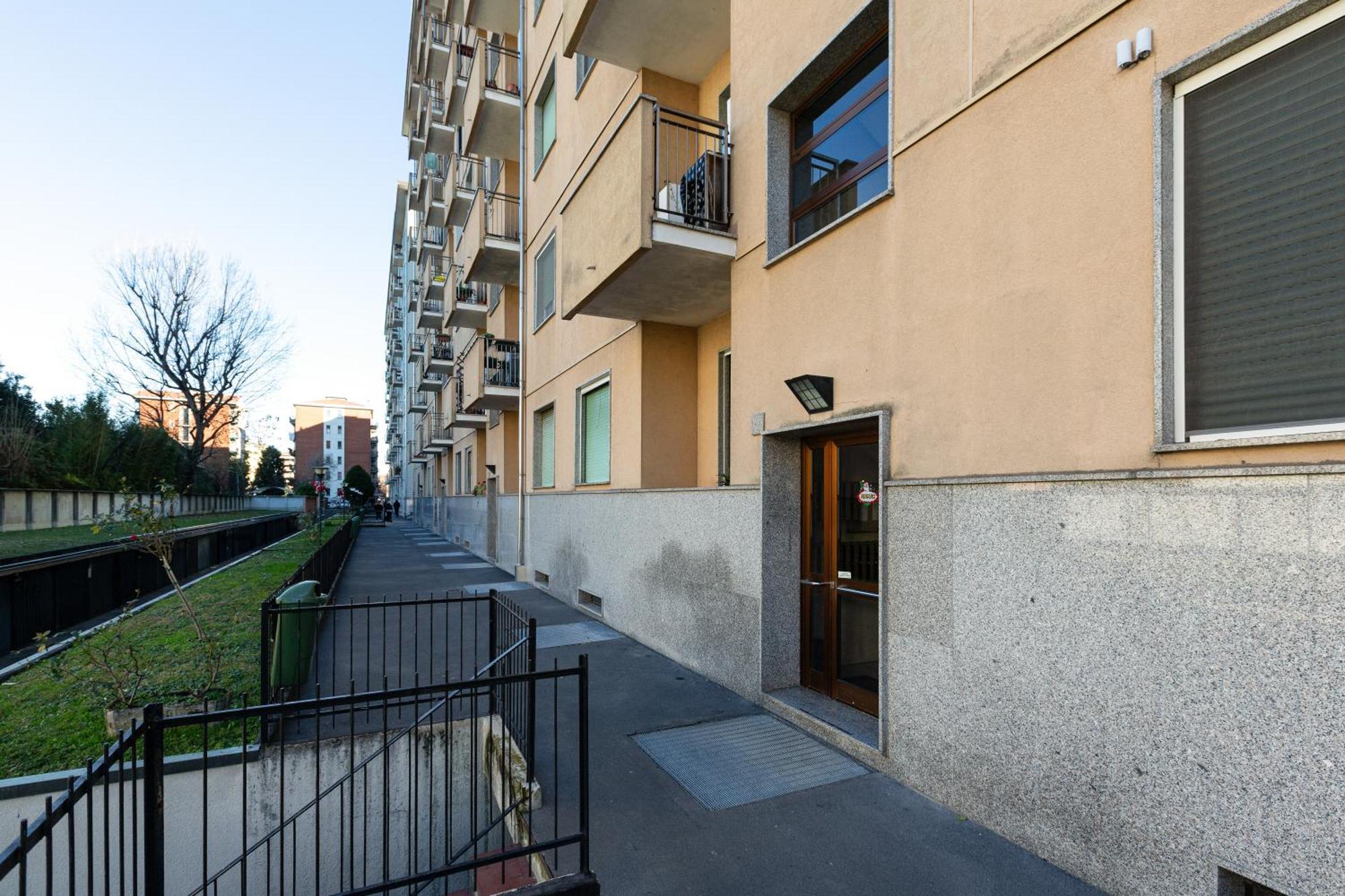 Elegant Milan Apartment In Restocco Area מראה חיצוני תמונה